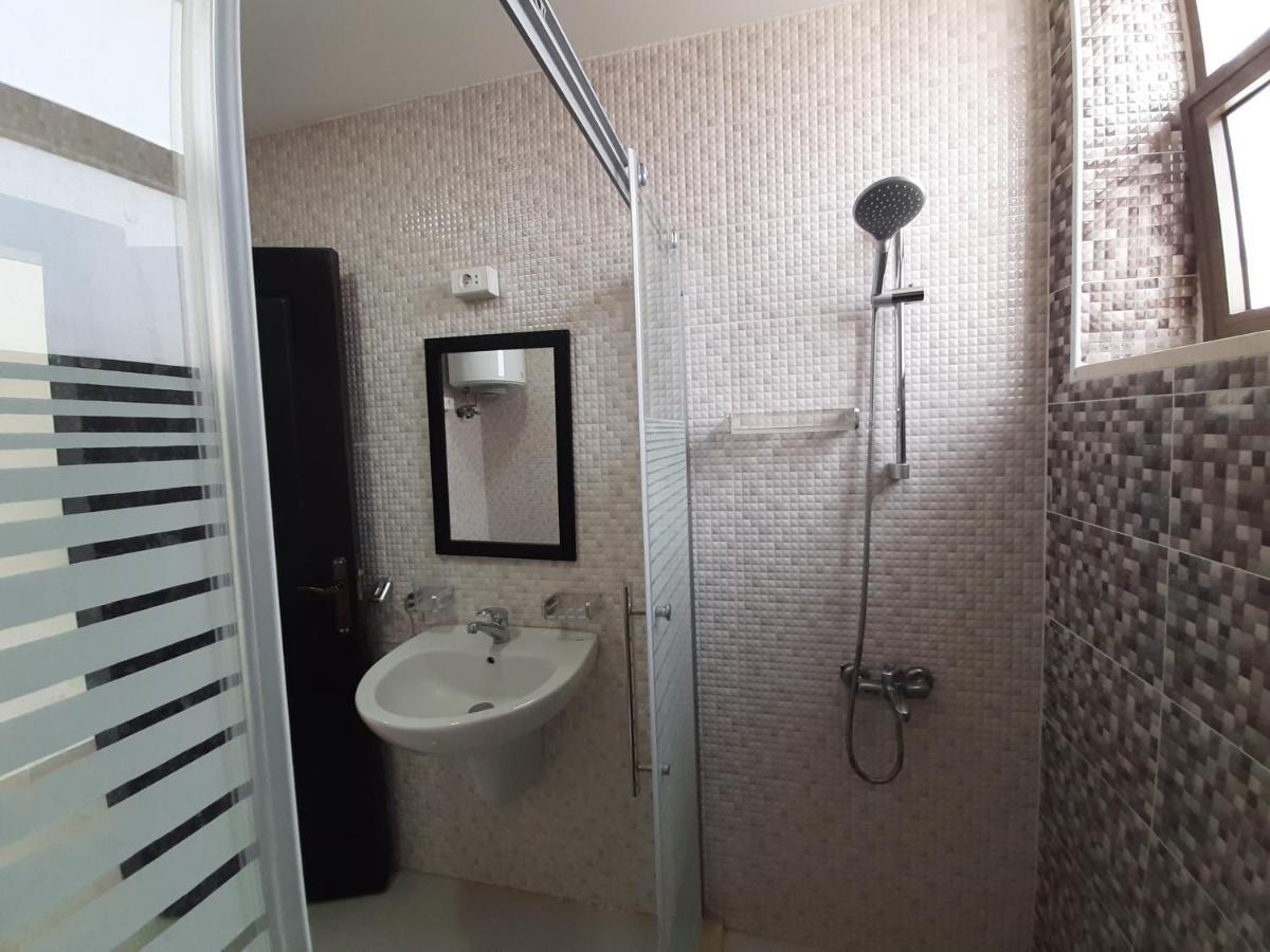 Furnished Apartments Near Mcdonald'S Al-Madina Al-Monawara St Amman Zewnętrze zdjęcie